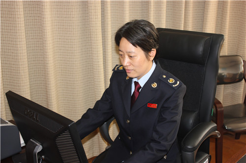 爱跑工地的女局长 - 徐州市纪委市监委网站