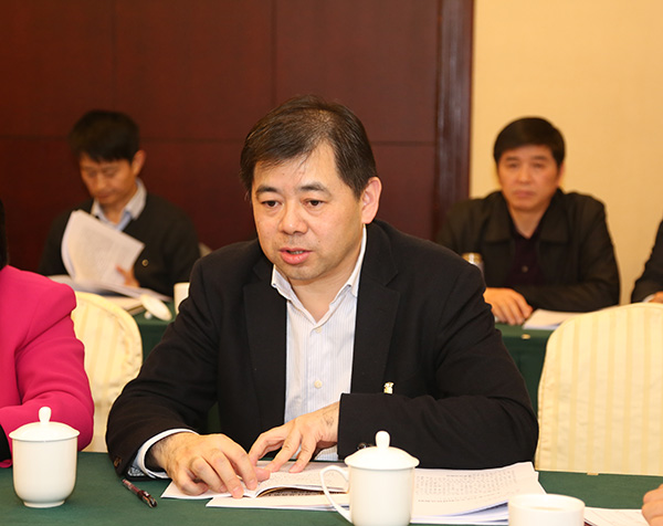 省纪委委员省纪委党风政风监督室主任郑立新