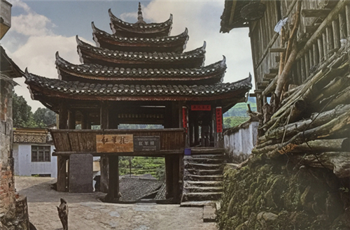 广西龙胜县龙坪寨的红军楼