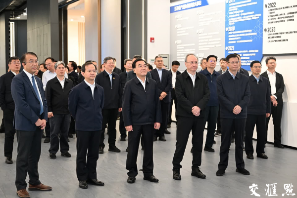 北京市领导游钧,陈健,谈绪祥,穆鹏,江苏省市领导张忠,韩立明,刘小涛